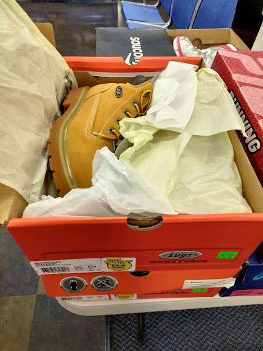 Sporting Goods Store «Big 5 Sporting Goods», reviews and photos, 510 Contra Costa Blvd, Pleasant Hill, CA 94523, USA