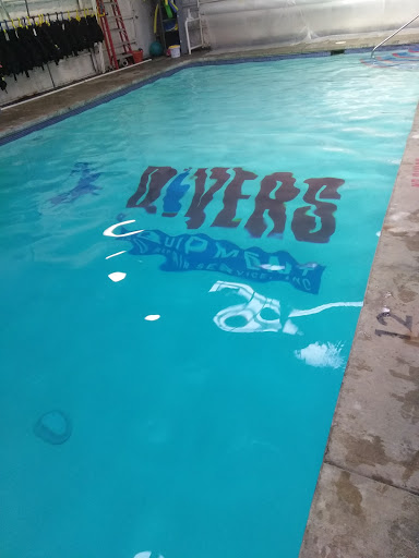 Dive Shop «Divers Equipment & Repair Service», reviews and photos, 11109 Hillcrest Rd, Kansas City, MO 64134, USA