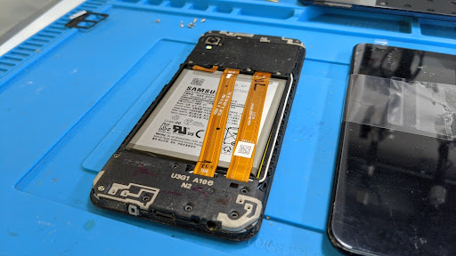 Electronics Repair Shop «Cell Phones Universe», reviews and photos, 1325 SW 107th Ave Ste b, Miami, FL 33174, USA