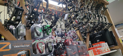 Outdoor Sports Store «D&R Sports Center», reviews and photos, 8178 W Main St, Kalamazoo, MI 49009, USA
