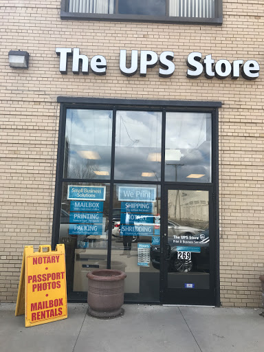 The UPS Store, 269 Walker St, Detroit, MI 48207, USA, 