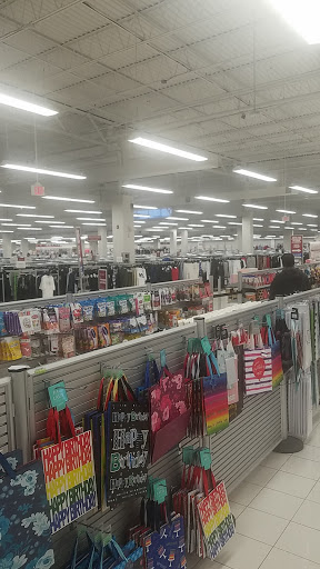 Clothing Store «Burlington Coat Factory», reviews and photos, 989 US-1, North Brunswick Township, NJ 08902, USA