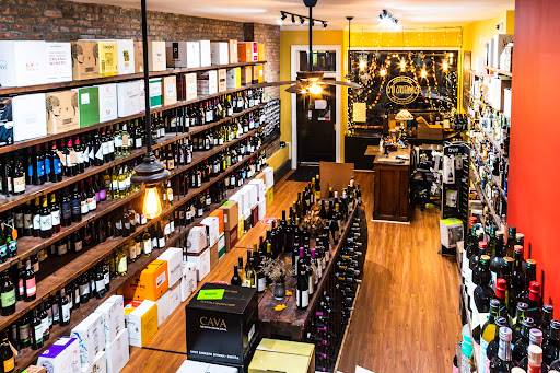 Wine Store «Bottoms Up Wine & Spirits», reviews and photos, 731 Franklin Ave, Brooklyn, NY 11238, USA