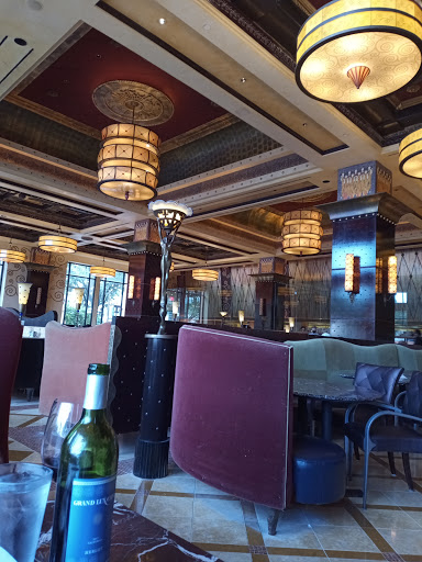 Shopping Mall «Centre at Post Oak», reviews and photos, 5000 Westheimer Rd, Houston, TX 77056, USA