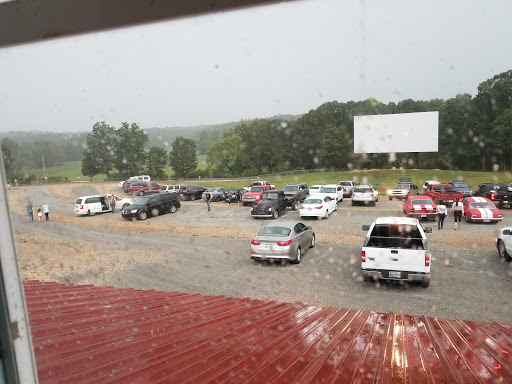 Drive-in Movie Theater «Birdsong Drive-In Theater», reviews and photos, 907 Shiloh Church Rd, Camden, TN 38320, USA