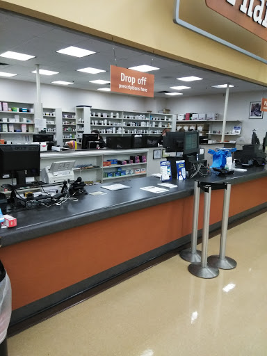 Supermarket «Giant Eagle Supermarket», reviews and photos, 2650 Constitution Blvd, Beaver Falls, PA 15010, USA