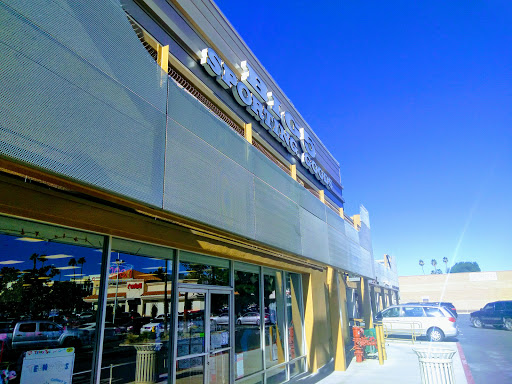 Sporting Goods Store «Big 5 Sporting Goods - Riverside», reviews and photos, 10251 Magnolia Ave, Riverside, CA 92503, USA