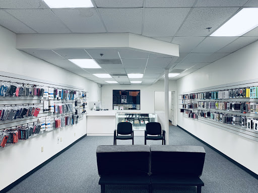 Screen Repair Service «Sozo Cell Phone Repair», reviews and photos, 204 N Greenville Ave, Allen, TX 75002, USA