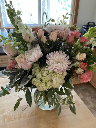 Florist «Flowers by Zsuzsana», reviews and photos, 21300 NW Cornell Rd #1201, Hillsboro, OR 97124, USA