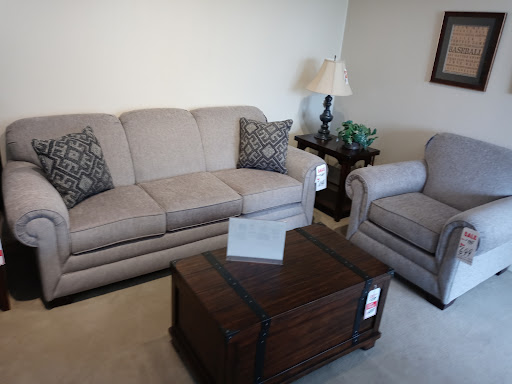 Mattress Store «Nicholls Furniture Showcase», reviews and photos, 985 S Prospect St, Marion, OH 43302, USA