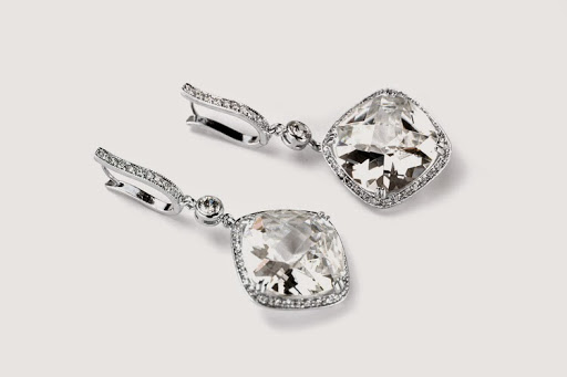 Bridal Shop «Lorraine Tyne Bridal», reviews and photos, 161 Main St, Beacon, NY 12508, USA