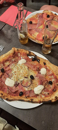 Plats et boissons du Snopizz' Bar Pizzeria à Châtel - n°8