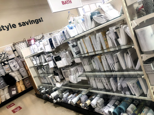 Department Store «HomeGoods», reviews and photos, 162 Everett Ave, Chelsea, MA 02150, USA