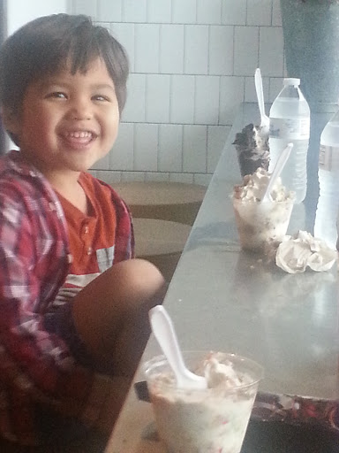 Ice Cream Shop «Cow Tipping Creamery», reviews and photos, 4715 S Lamar Blvd, Austin, TX 78745, USA