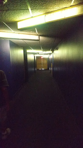 Movie Theater «Parkway 8 Cinema», reviews and photos, 6300 N Lockwood Ridge Rd, Sarasota, FL 34243, USA