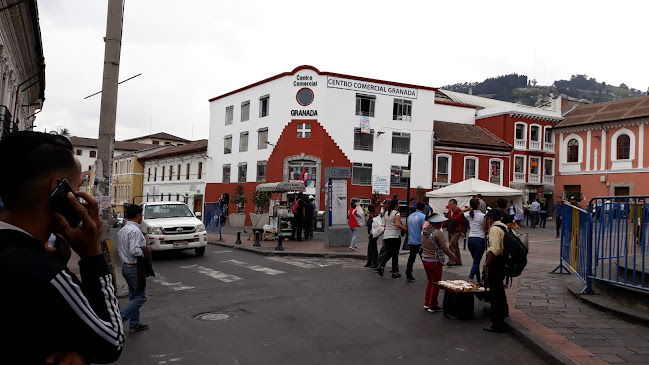 Centro Comercial Granada - Quito