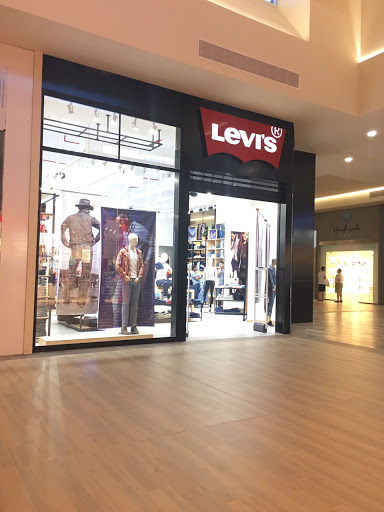 Levi's