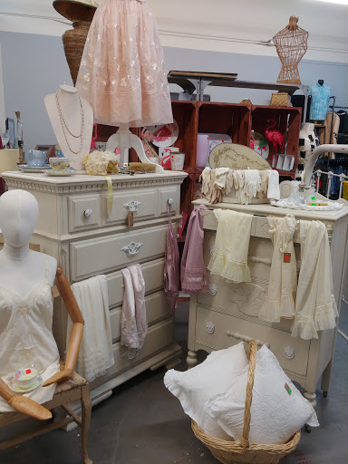 Thrift Store «Community Thrift Market», reviews and photos, 1211 N Monroe St, Tallahassee, FL 32303, USA