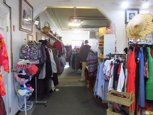 Thrift Store «Exeter Community Thrift Shop», reviews and photos, 96 Epping Rd, Exeter, NH 03833, USA