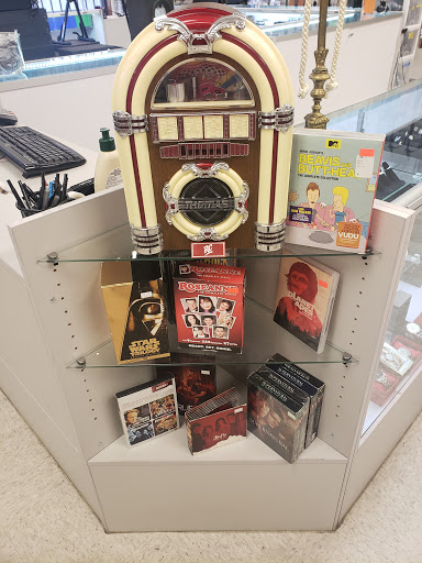 Second Hand Store «STUFF», reviews and photos, 9770 SE 82nd Ave, Happy Valley, OR 97086, USA