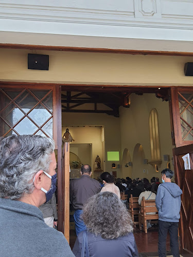 Opiniones de Iglesia Santa Teresita en Algarrobo - Iglesia