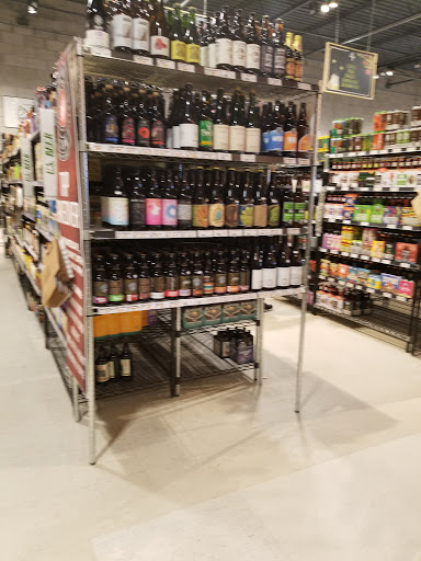 Grocery Store «Horrocks Market», reviews and photos, 4455 Breton Rd SE, Kentwood, MI 49508, USA