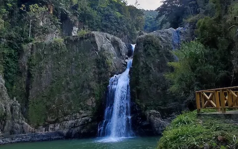 Salto Jimenoa Two image