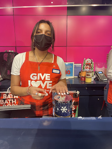 Beauty Supply Store «Bath & Body Works», reviews and photos, 123 4 Seasons Town Center Ent, Greensboro, NC 27427, USA