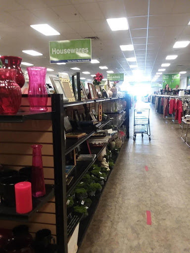 Thrift Store «Goodwill Store & Donation Center», reviews and photos, 28901 S Western Ave, Rancho Palos Verdes, CA 90275, USA