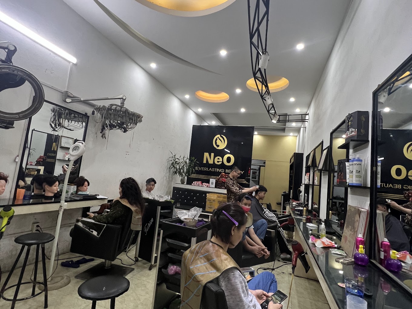 NeO Hair Academy