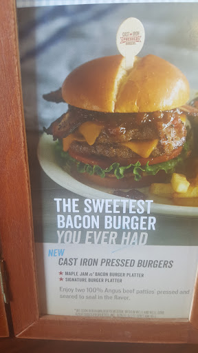 American Restaurant «Cracker Barrel Old Country Store», reviews and photos, 825 Marketplace Blvd, Hamilton Township, NJ 08691, USA