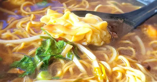 Pho May image