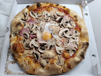 Plats et boissons du Pizzas à emporter Le camion pizza d'alex à Nice - n°2