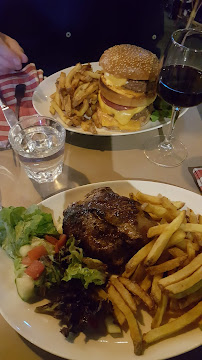 Hamburger du Restaurant Le Café à Paris - n°11