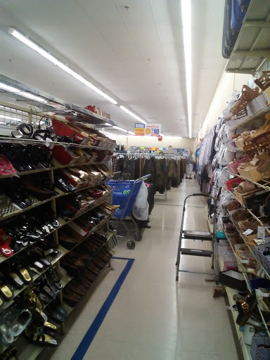 Discount Store «Roses Discount Store», reviews and photos, 2960 Derr Rd, Springfield, OH 45503, USA