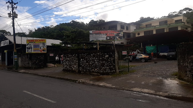 Av. Alberto Zambrano, Puyo, Ecuador