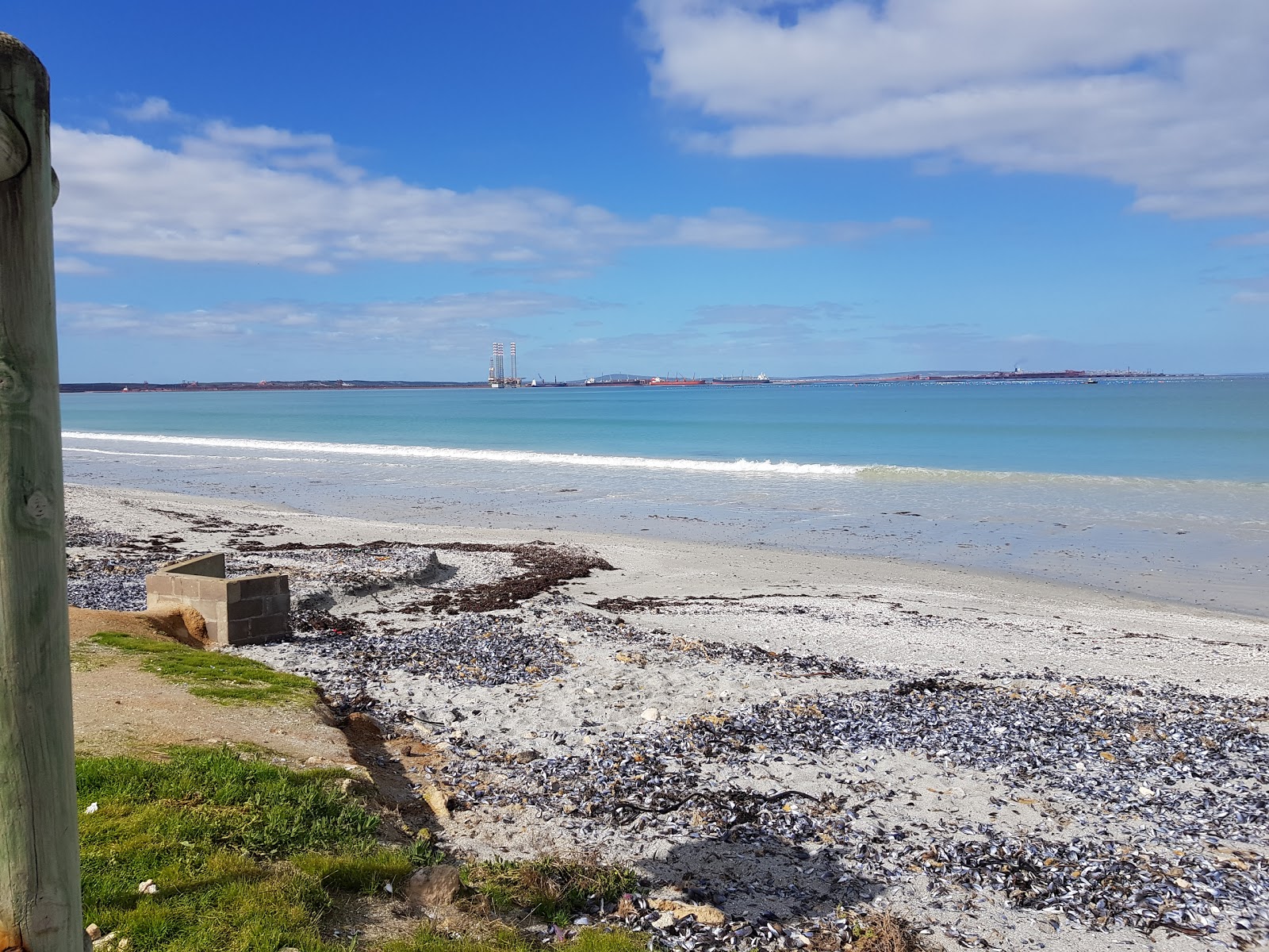 Saldanha beach'in fotoğrafı ve yerleşim