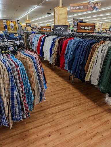 General Store «Big R Farm & Ranch Supply», reviews and photos, 1020 Bonforte Blvd, Pueblo, CO 81001, USA