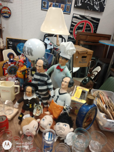 Shopping Mall «Merchants Walk Shopping Center», reviews and photos, 7580 W Broad St, Richmond, VA 23294, USA