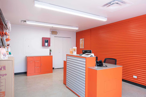 Self-Storage Facility «Public Storage», reviews and photos, 2050 Green Bay Rd, Evanston, IL 60201, USA