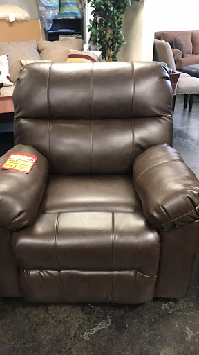 Discount Store «Colfax Discount Store», reviews and photos, 1116 E Mountain St, Kernersville, NC 27284, USA