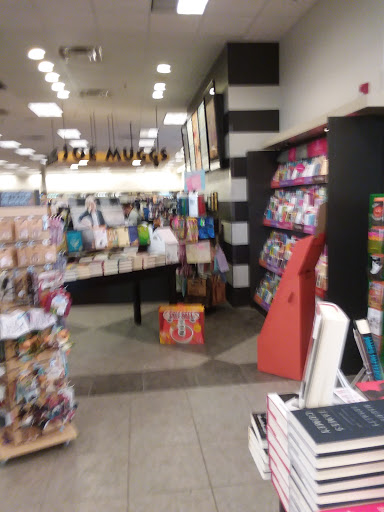 Book Store «Books-A-Million», reviews and photos, 401 W Jackson St #290, Cookeville, TN 38501, USA