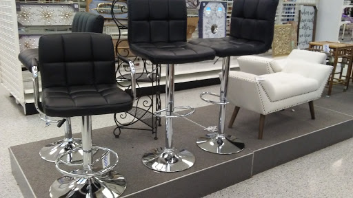 Clothing Store «Ross Dress for Less», reviews and photos, 1125 Woodruff Rd, Greenville, SC 29607, USA