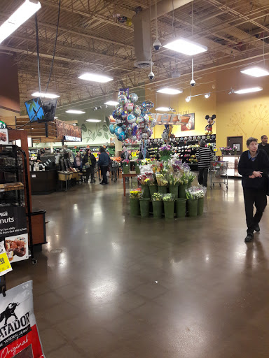 Grocery Store «Kroger», reviews and photos, 4777 Kenard Ave, Cincinnati, OH 45232, USA