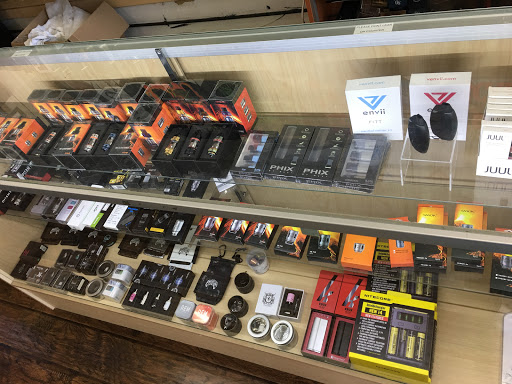 Vaporizer Store «Vape Master & Smoke Shop», reviews and photos, 1708 Long Beach Blvd, Long Beach, CA 90813, USA