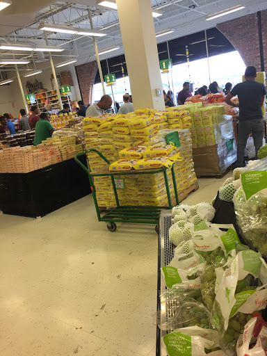 Indian Grocery Store «Patel Brothers», reviews and photos, 6302 E 82nd St, Indianapolis, IN 46250, USA