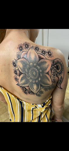Tattoo Shop «Sacred Art Tattoos», reviews and photos, 897 W McClain Ave, Scottsburg, IN 47170, USA
