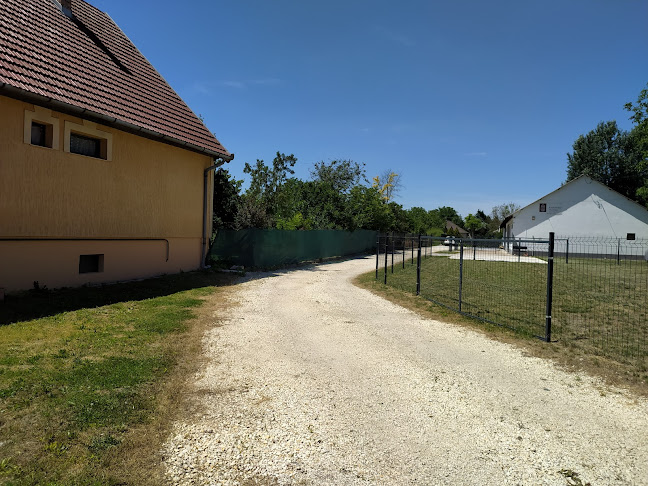 Comentarii opinii despre Műszaki Sziget, műszaki vizsgaállomás, eredetiség vizsgálat