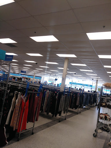 Clothing Store «Ross Dress for Less», reviews and photos, 2936 Interstate 45 N, Conroe, TX 77303, USA