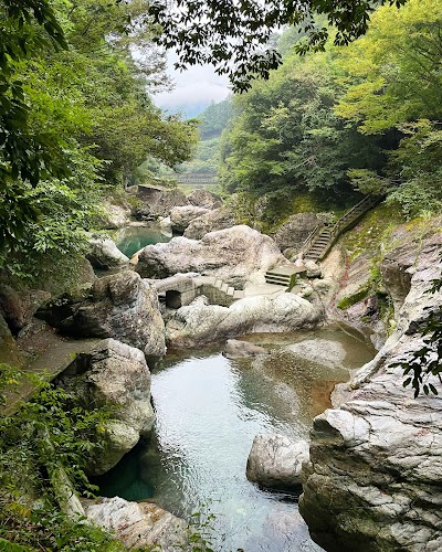 瀧王神社